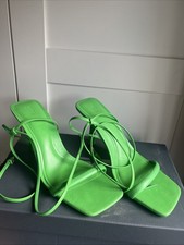 Zara Adjustable Back Strappy Green Heels Size 6￼