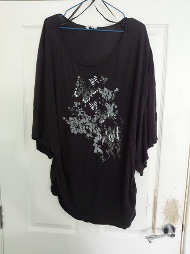 Woman size batwing top - batwing,