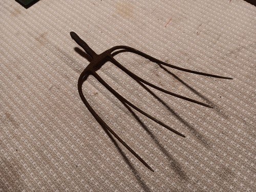 Vintage pitch fork - pitch, head