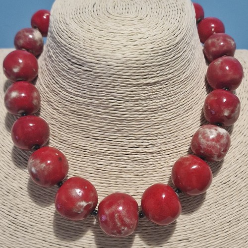 Chunky red mottled graduated - chunky,