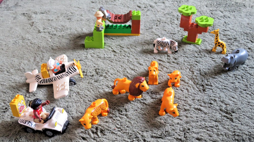 Duplo photo safari - photo, lions