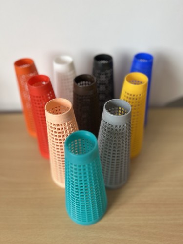 Assorted plastic yarn - 10,
