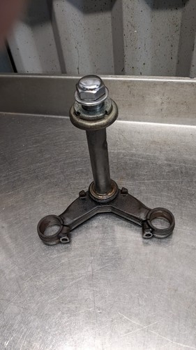 Honda cb250rs bottom yoke - honda,