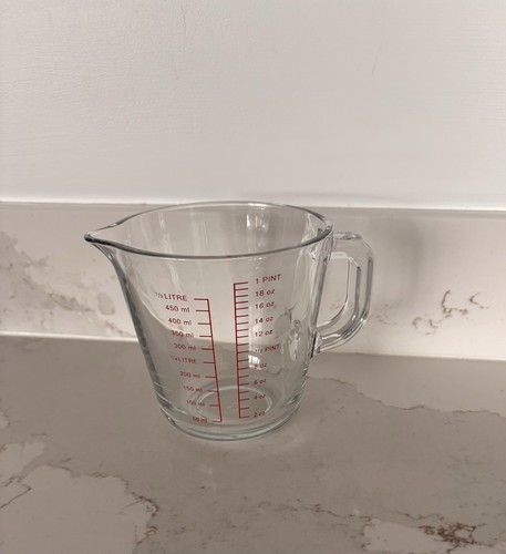 Glass measuring jug - glass, pint