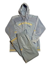 Vintage AIR JORDAN Men's Warm