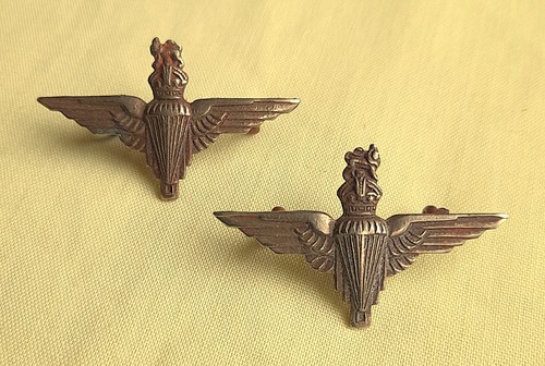 White metal pair - metal,