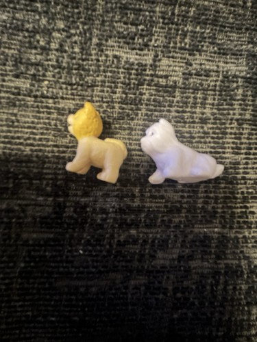 Dolls house miniatures - miniatures, dog