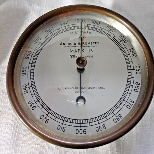 Reynolds brass aneroid - t.a.reynolds,