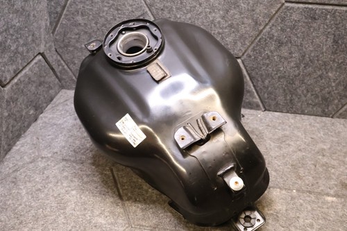 Husqvarna svartpilen 401 fuel - 401,