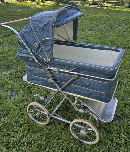 Vintage 1960s thayer pram - thayer,
