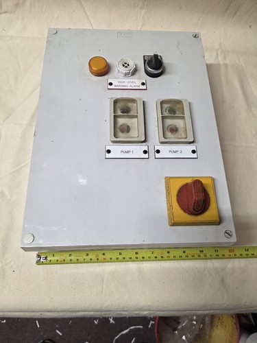 Sump pump control - sump, box