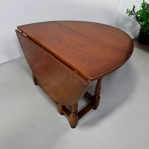 Vintage old charm wood - old,