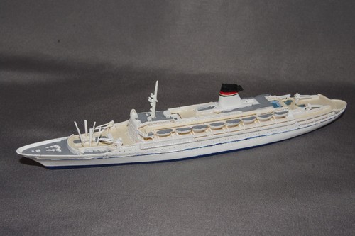 Resin copy passenger ship - resin,