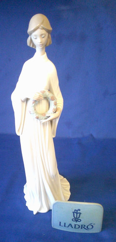 Lladro figure called unity - lladro,