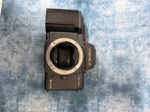 Yashica 230 body 35mm - 230,
