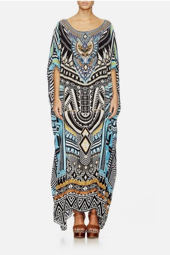 Camilla runway ready - ready, round