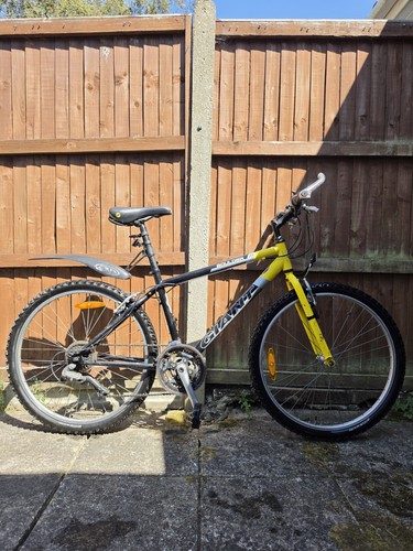 Giant boulder mountain bike - mountain,