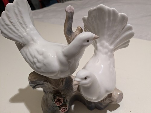 Two doves porcelanas miquel - two,