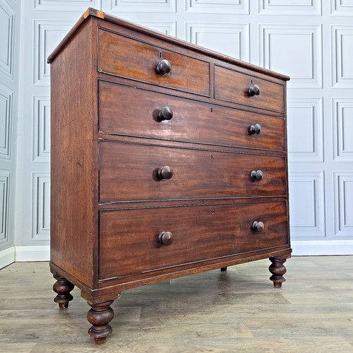 Antique chest drawers - antique, of