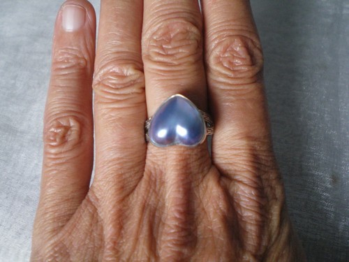 Blue mabe pearl heart - mabe,