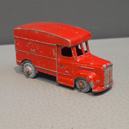 Vintage royal mail van budgie - vintage,