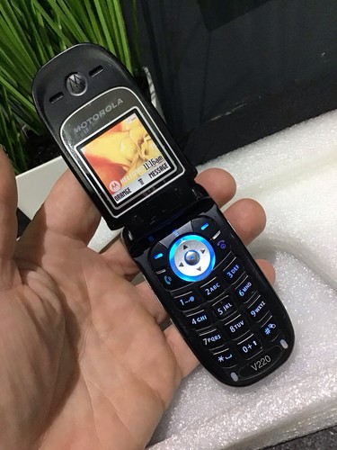 Motorola v220 mobile phone - v220,