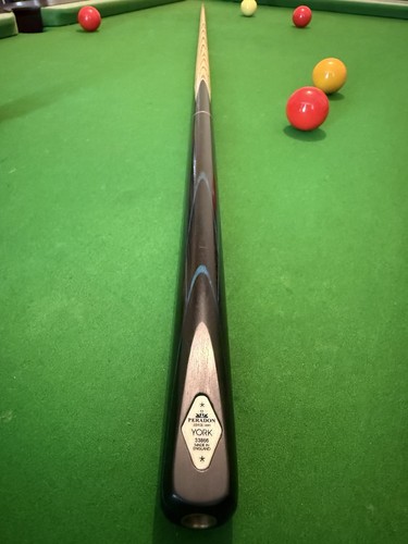 Peradon york snooker - york, cue