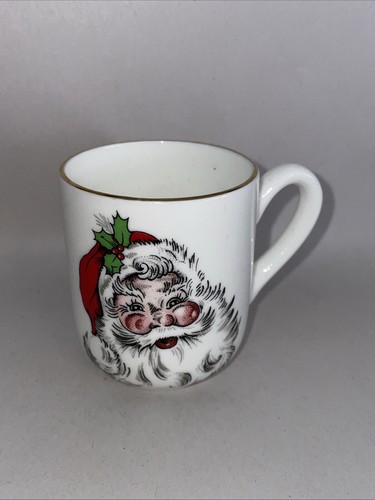 Vintage small wedgwood mug - small,