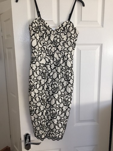Black white lace lipsy love - lace,