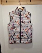Betty Kay Light Grey Floral