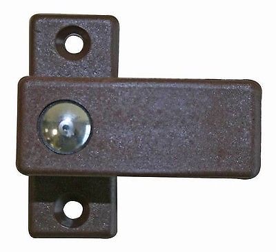 Plastic turnbuckle door - w4,