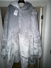 The Oodie Maternity Oodie