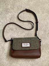 Snow paw Harris Tweed