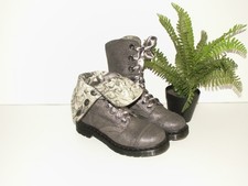 Martens triumph amilie - dr.,