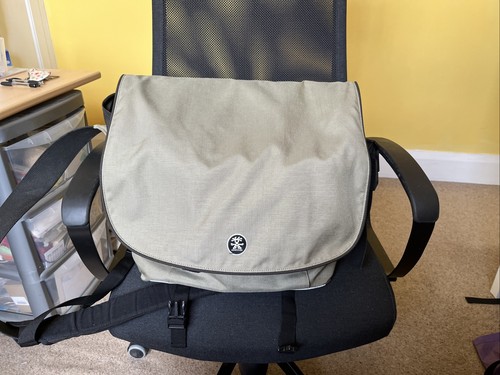 Crumpler camera bag - crumpler,