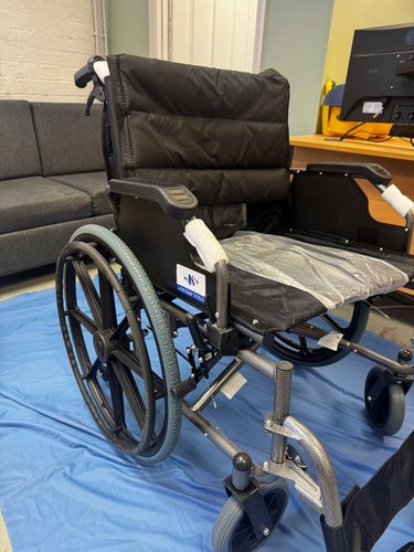 Folding bariatric self - folding,