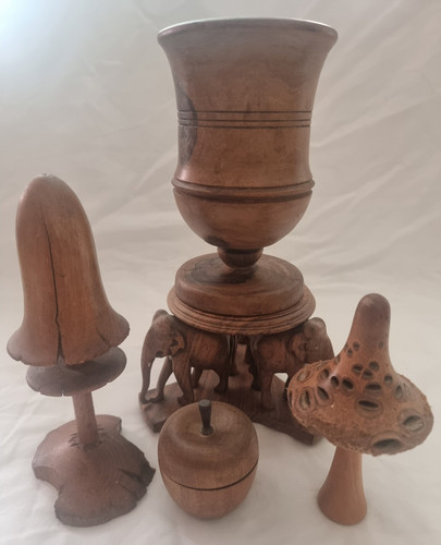 Collection treen - of, treen.