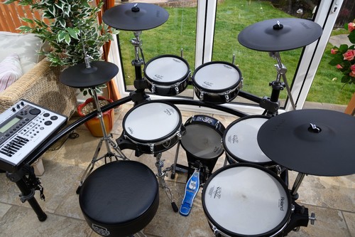 Roland 20k drums kit - roland, v‑drums