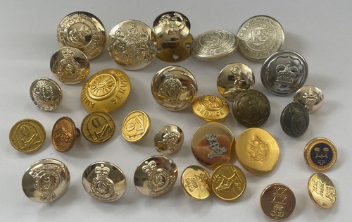 Vintage london badge buttons - vintage, &