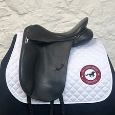 17.5"ANKY Dressage Saddle, Black - MEDIUM WIDE