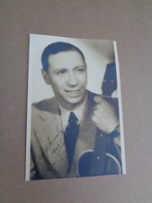 George Formby 5 x 3 1940 R/P Postcard (Hand Signed)