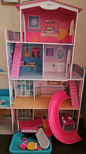 Dolls house - dolls,