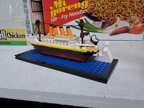 Oxford titanic model building - titanic,