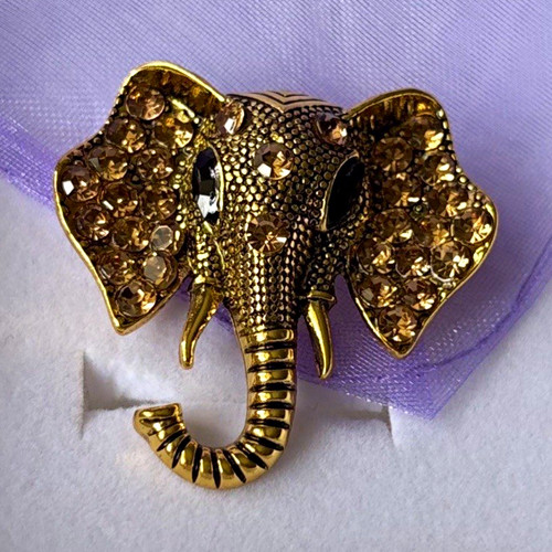Elephant brooch pin - pin, gold