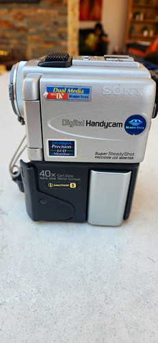 Sony handycam dcr - sony,
