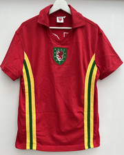 Wales Retro 1976 Football