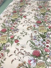 Crowson "Snapdragon" Curtain