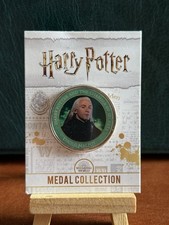 S41) RARE HARRY POTTER MEDAL