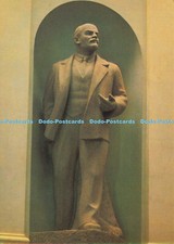 D154514 The Great Kremlin Palace. Statue of Lenin in the Conference Hall. Aurora