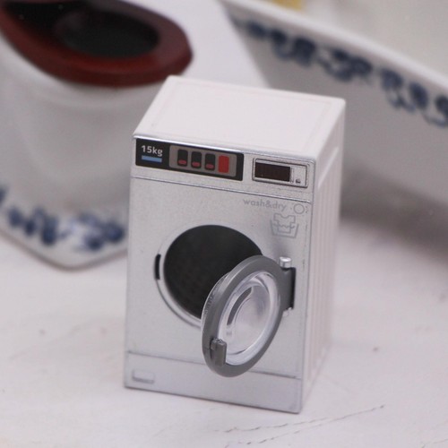Dolls house silver gray - house, silver-gray